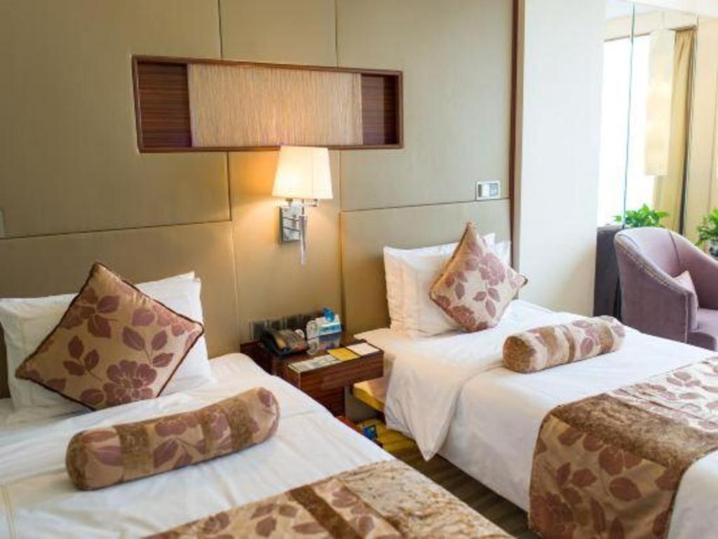 Jinan Silver Plaza Quancheng Hotel エクステリア 写真