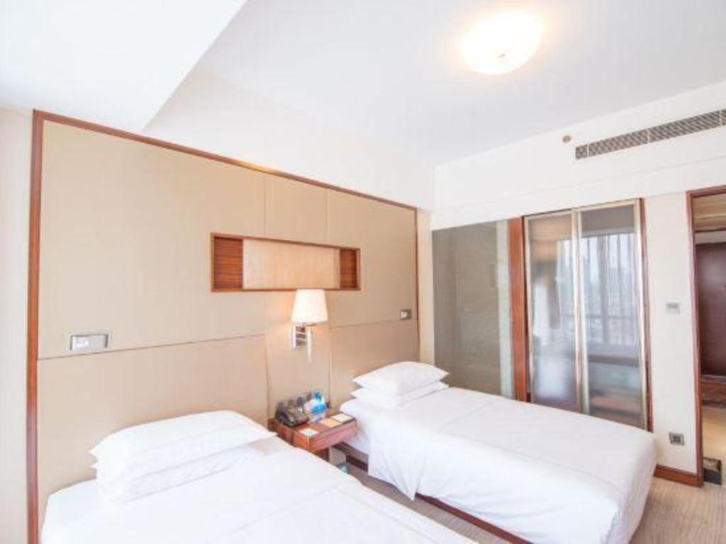 Jinan Silver Plaza Quancheng Hotel エクステリア 写真