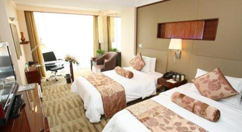 Jinan Silver Plaza Quancheng Hotel エクステリア 写真
