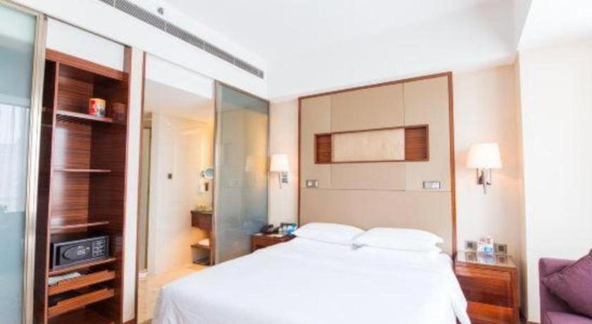 Jinan Silver Plaza Quancheng Hotel エクステリア 写真