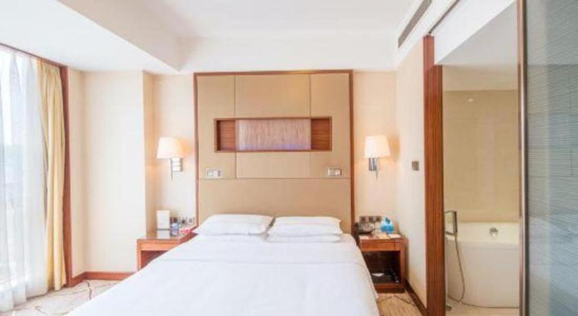 Jinan Silver Plaza Quancheng Hotel エクステリア 写真