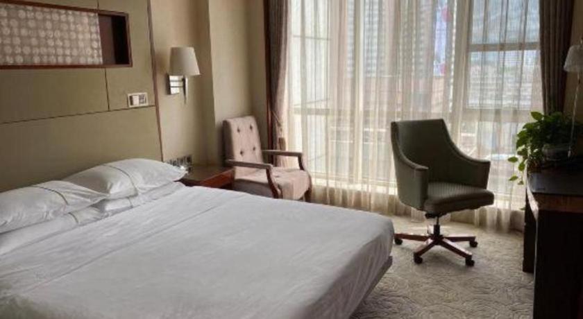 Jinan Silver Plaza Quancheng Hotel エクステリア 写真