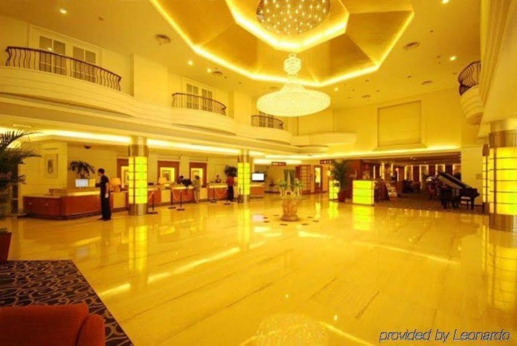 Jinan Silver Plaza Quancheng Hotel エクステリア 写真